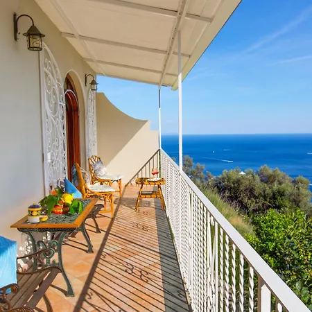 Casa Sofia 330 Steps Holiday home